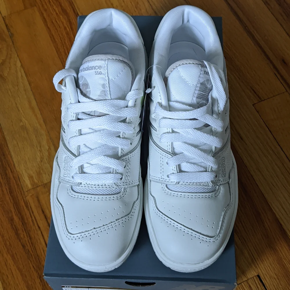 New Balance 550 - Womens 6.5 - Picture 2 of 9